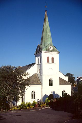Die Farsund kirke (Frelseren)