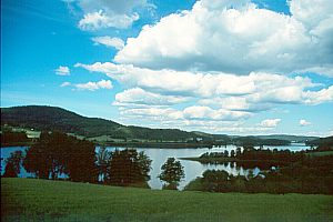 Der Mjær-See an der Grenze zu Østfold