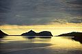 Die Insel Meløya in der Abendsonne