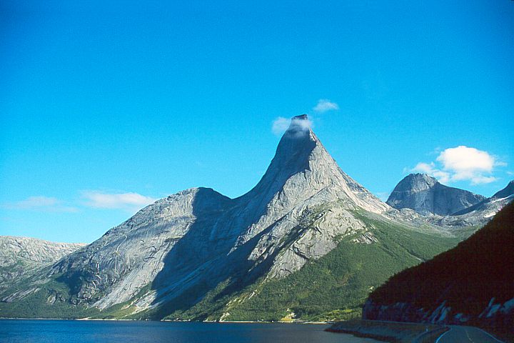 NordlandTysfjord10 - 94KB