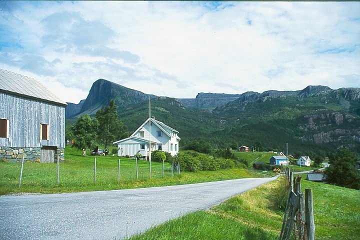 SognOgFjordaneBremanger01 - 86KB